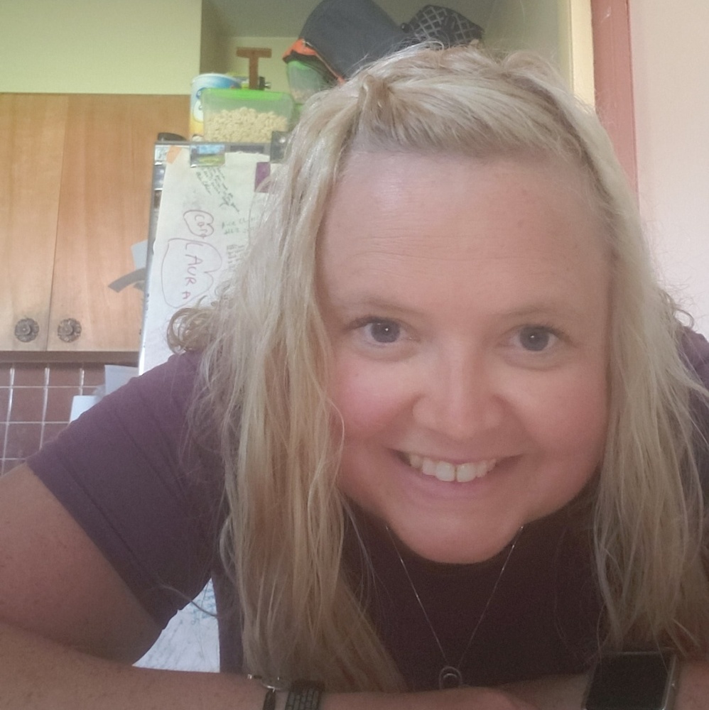 Meet your Posher, Laura